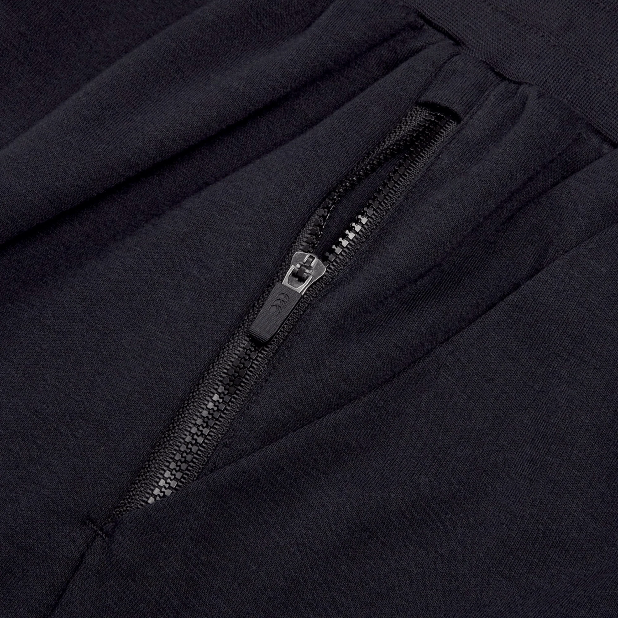 Ireland 24 Fleece Short by Canterbury - Image 4
