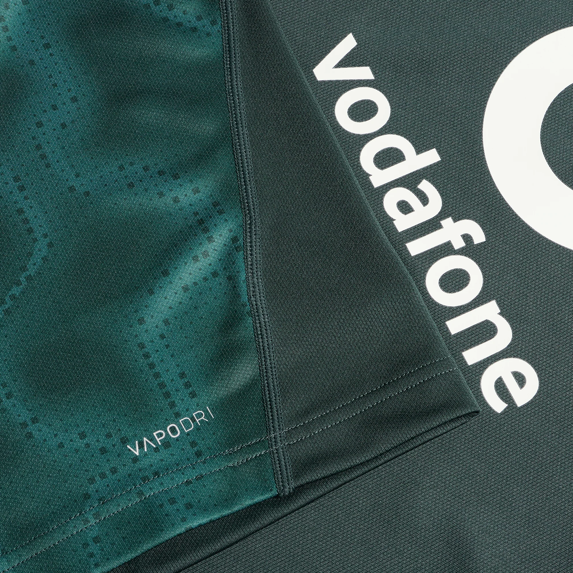 Ireland 25/26 Six Nations Pro Training Jersey by Canterbury - Image 10