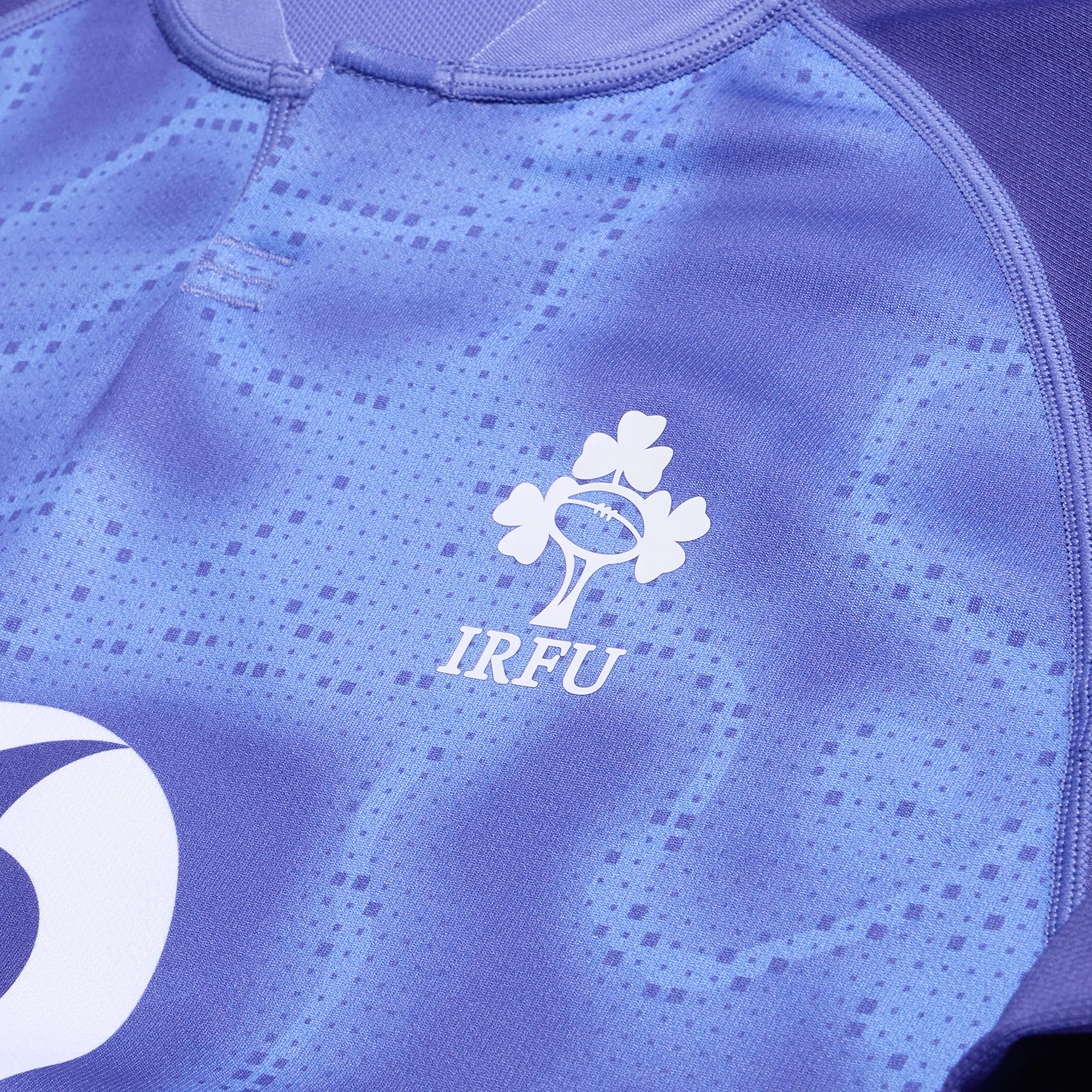 Ireland 25/26 Six Nations Pro Training Jersey by Canterbury - Image 4