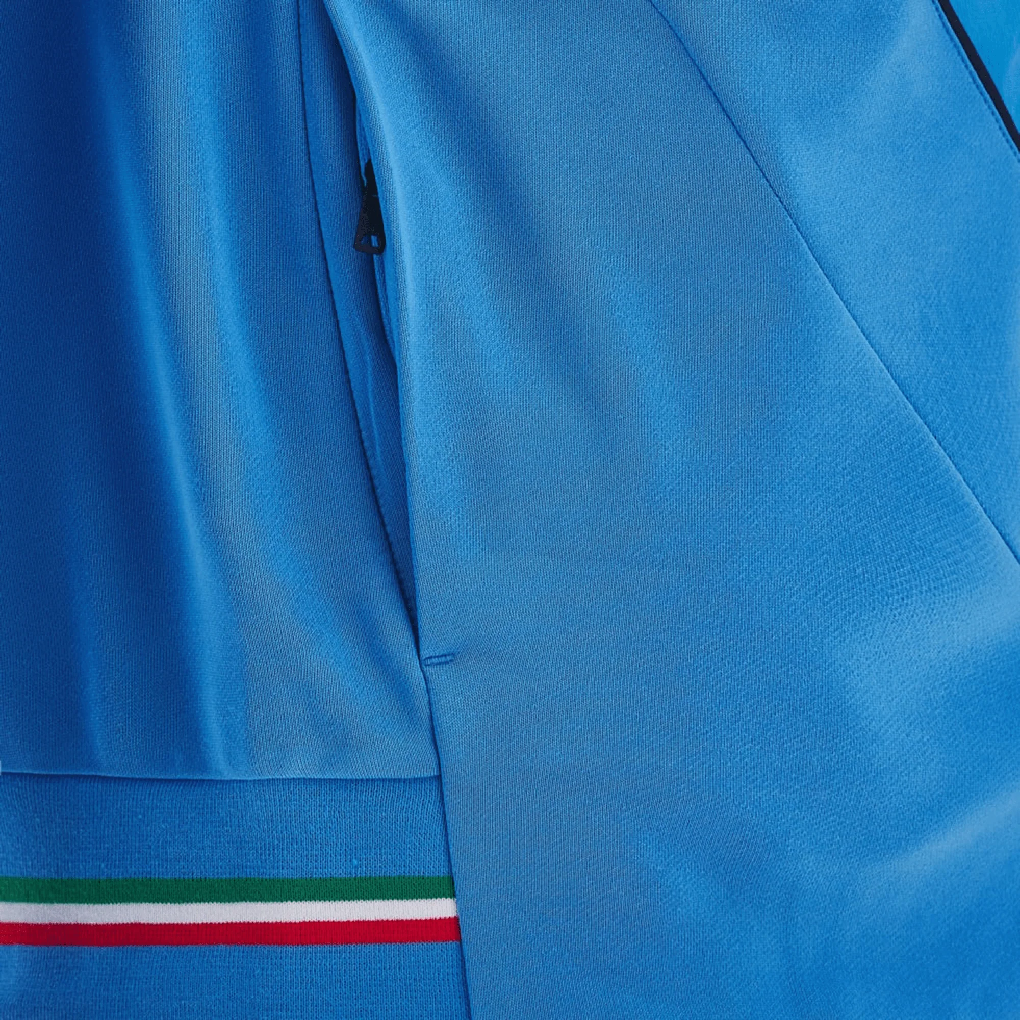Italy Rugby Travel Jacket 24/25 by Macron - Image 5
