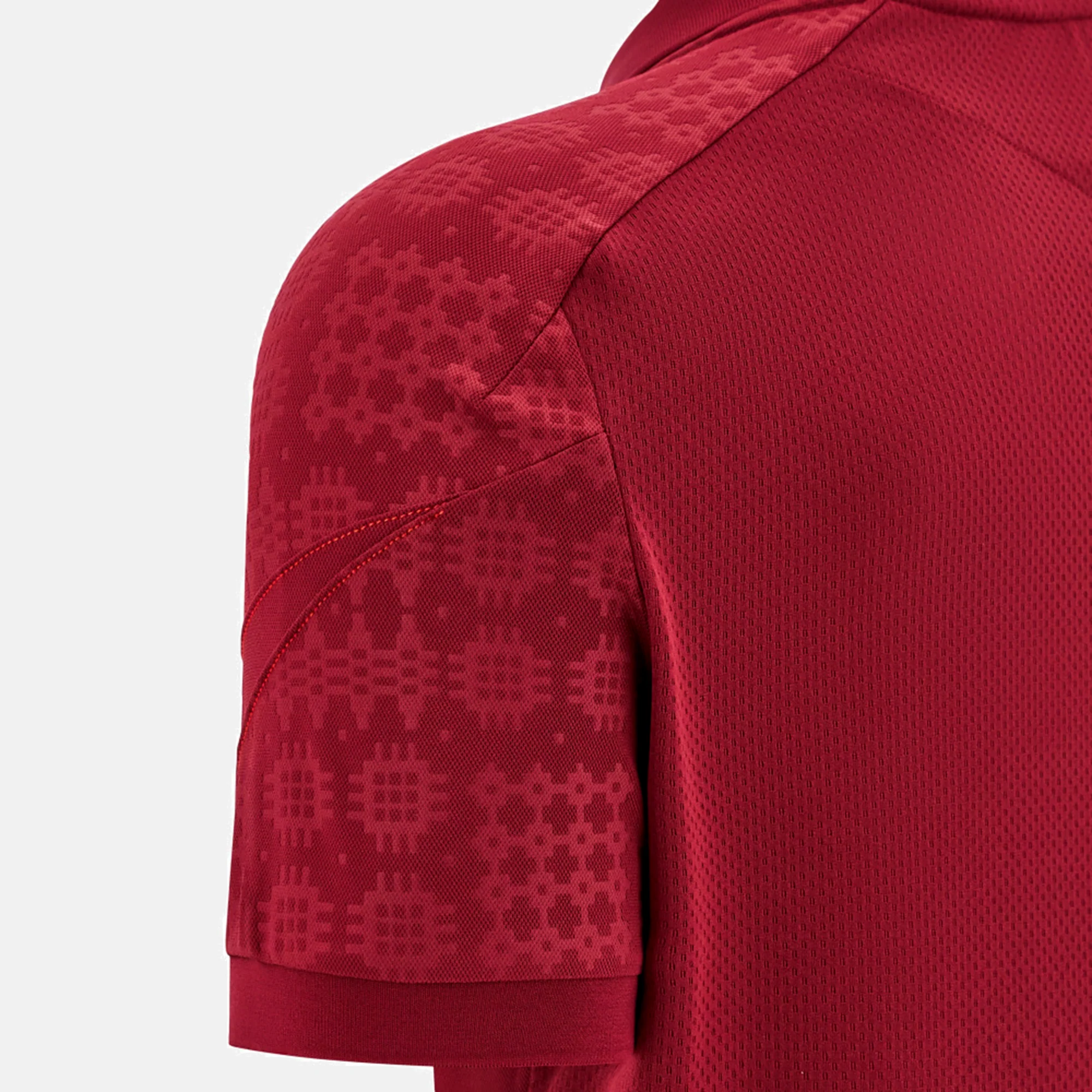 Wales 25/26 Player Travel Poly Polo by Macron - Image 8
